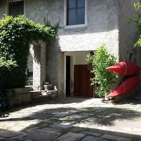 Il Vecchio Cortile Lejlighed Mandello del Lario Eksteriør billede