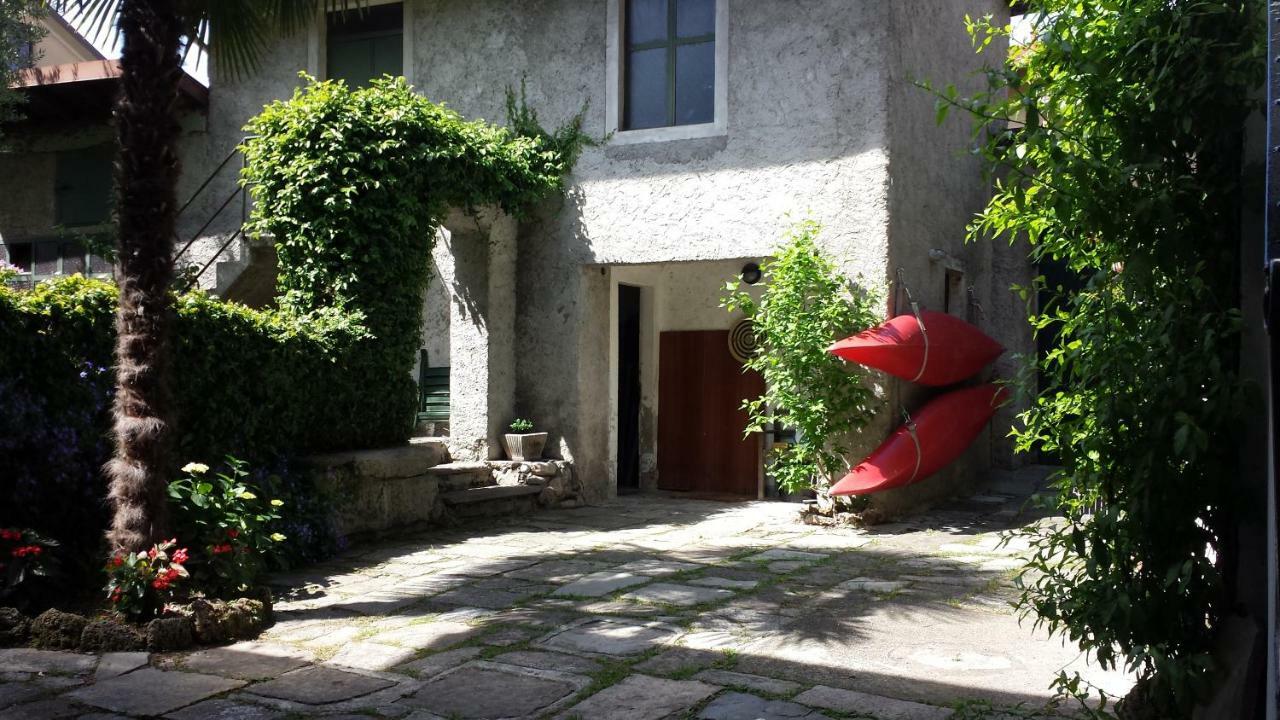 Il Vecchio Cortile Lejlighed Mandello del Lario Eksteriør billede